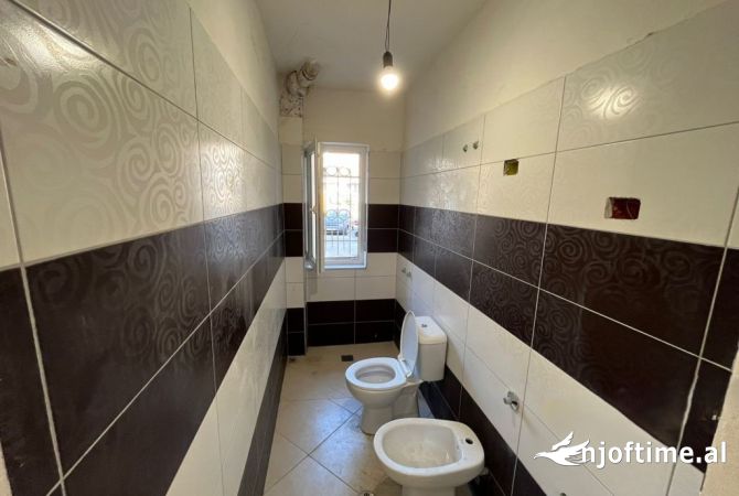 Shtepi ne shitje 2+1 ne Tirane - 120,000 Euro
