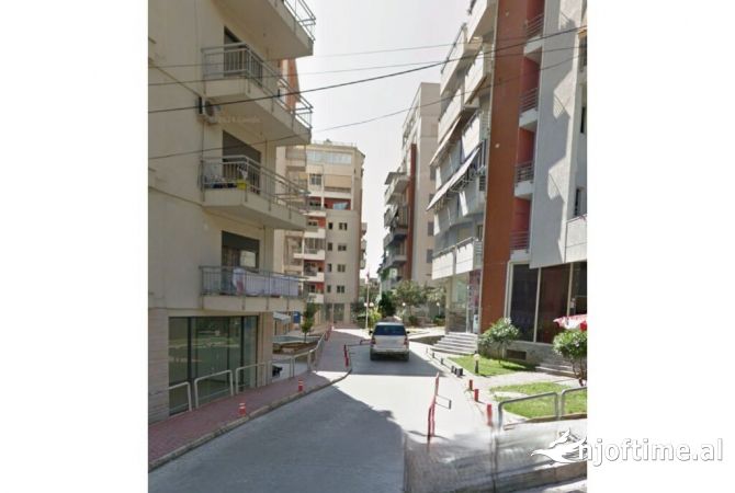 Ambient biznesi ne shitje 1+1 ne Tirane - 80,000 Euro