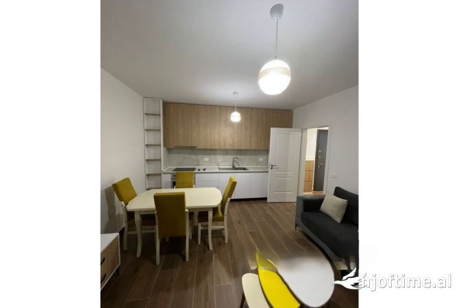 Shtepi me qera 1+1 ne Tirane - 500 Euro