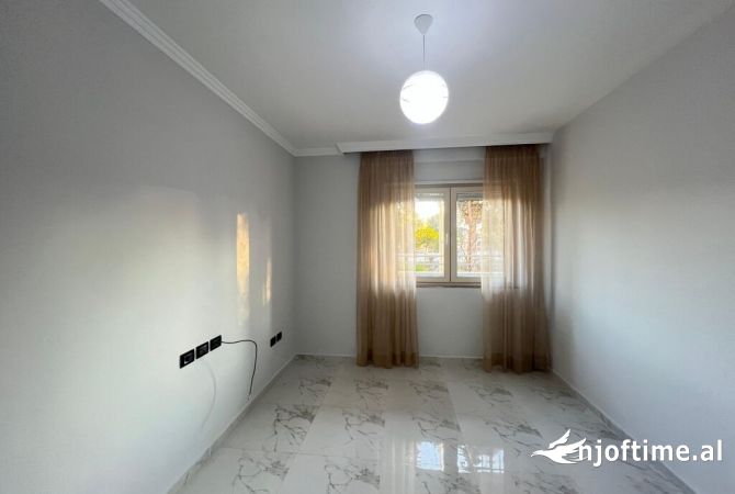 Shtepi ne shitje 2+1 ne Tirane - 130,000 Euro