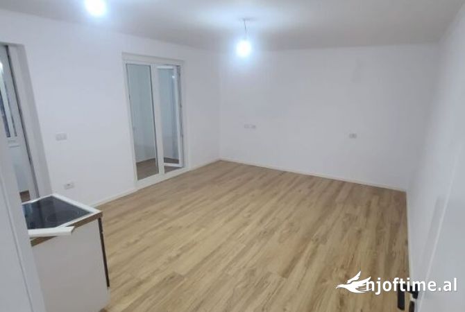 Shtepi ne shitje 1+1 ne Tirane - 120,000 Euro