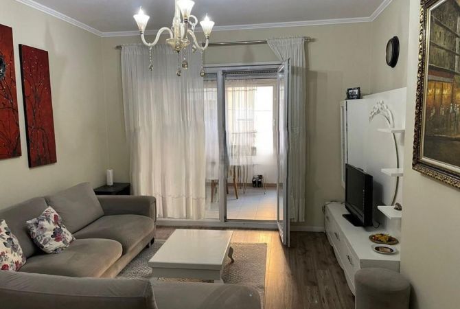 Shtepi ne shitje 2+1 ne Tirane - 160,000 Euro