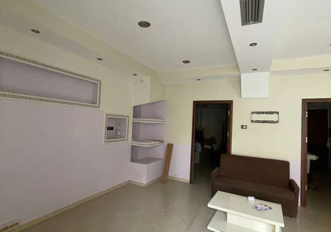 Ambient biznesi me qera 1+1 ne Tirane - 400 Euro