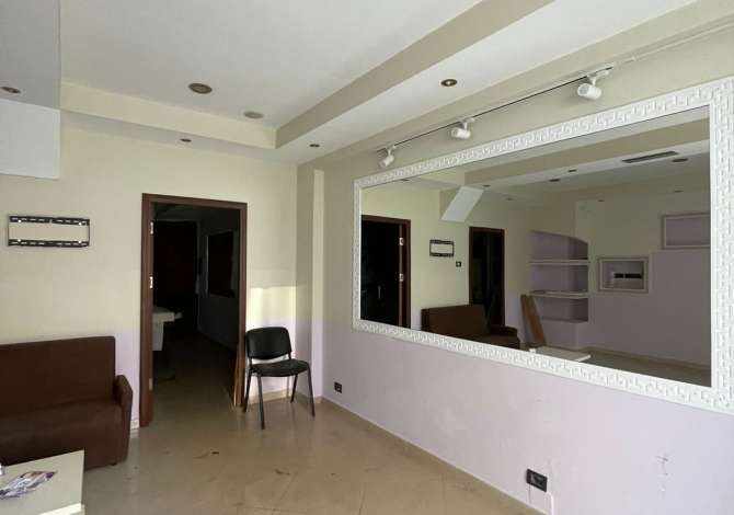 Ambient biznesi me qera 1+1 ne Tirane - 400 Euro