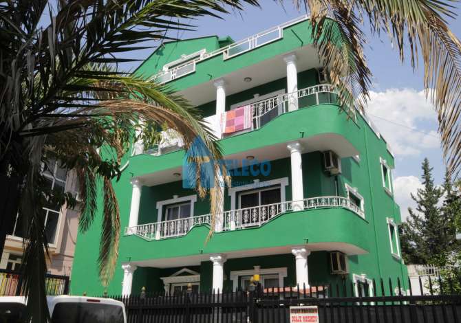 Ambient biznesi me qera 5+1 ne Tirane - 3,000 Euro