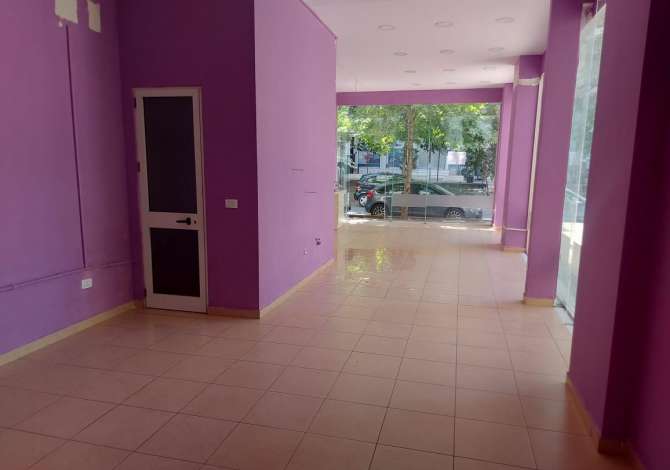 Ambient biznesi me qera 1+1 ne Tirane - 40,000 Leke