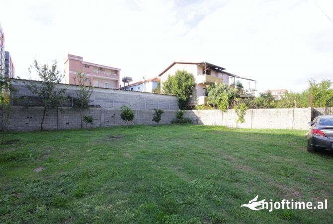 Ambient biznesi me qera 7+1 ne Tirane - 500 Euro