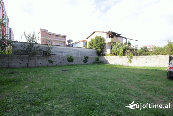 Ambient biznesi me qera 7+1 ne Tirane - 500 Euro