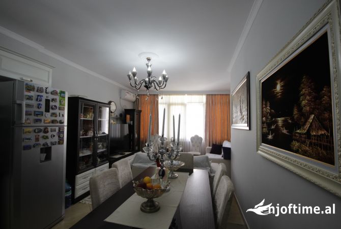 Shtepi ne shitje 3+1 ne Tirane - 180,000 Euro