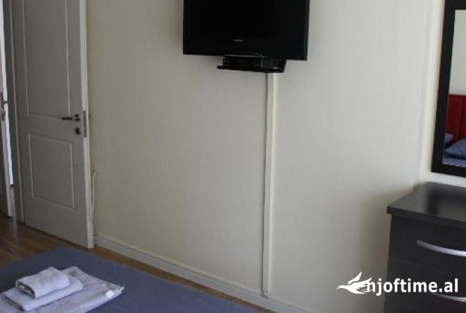 Shtepi me qera Apartament ne Tirane, 2+1, Mobilimi E mobiluar, Pagesa 600  Euro.