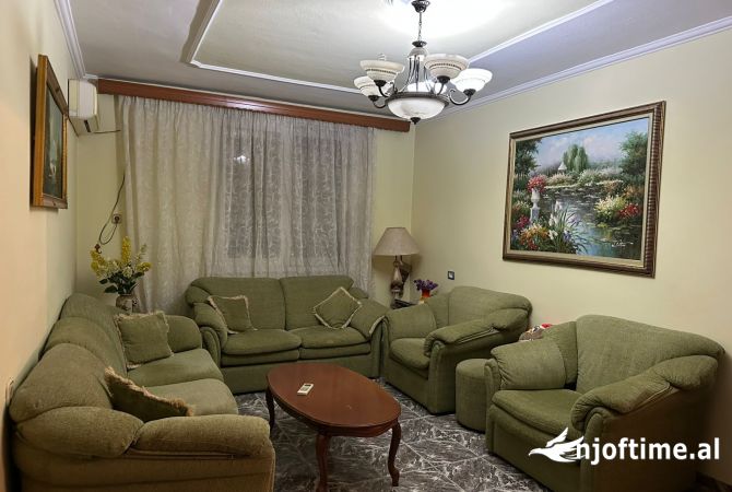 Shtepi me qera Apartament ne Tirane, 2+1, Mobilimi E mobiluar, Pagesa 50,000  Leke.