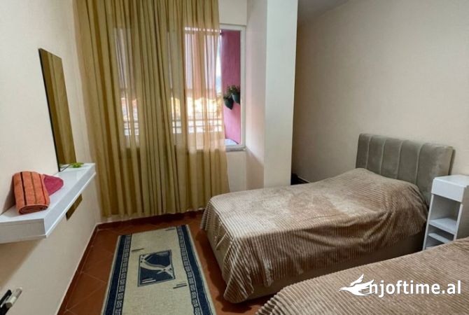 Shtepi me qera 2+1 ne Tirane - 800 Euro