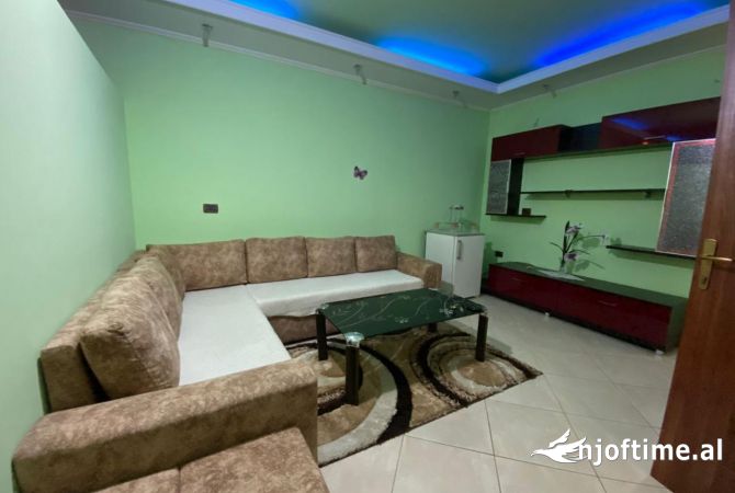 Shtepi me qera 1+1 ne Tirane - 300 Euro