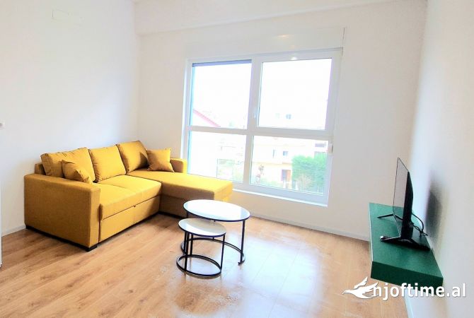Shtepi me qera 1+1 ne Tirane - 45,000 Leke