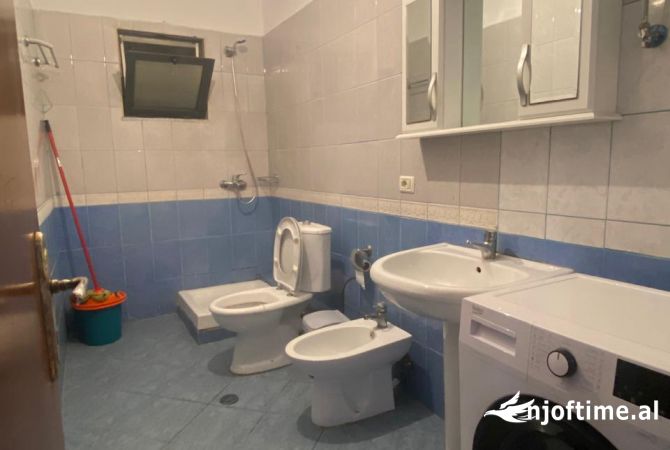 Shtepi me qera 2+1 ne Tirane - 35,000 Leke