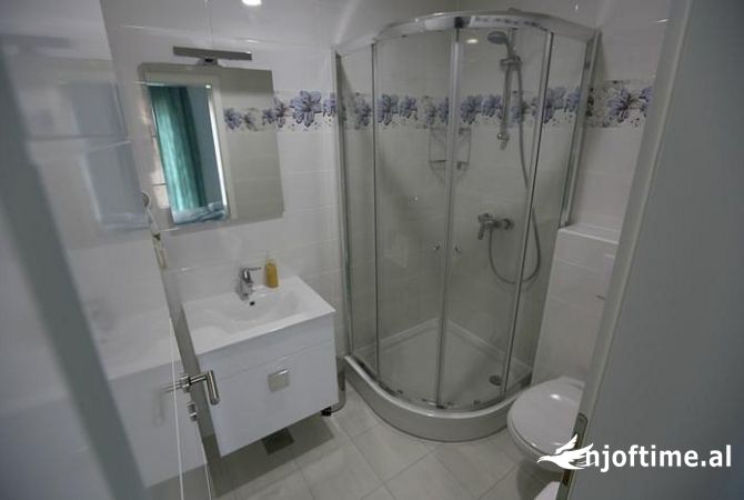 Shtepi me qera 1+1 ne Tirane - 400 Euro