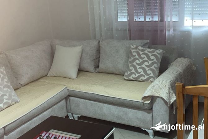 Shtepi me qera 1+1 ne Tirane - 45,000 Leke