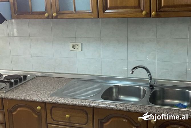 Shtepi me qera 1+1 ne Tirane - 45,000 Leke