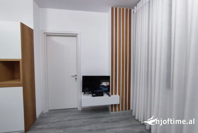 Shtepi me qera Apartament ne Tirane, 1+1, Mobilimi E mobiluar, Pagesa 400  Euro.