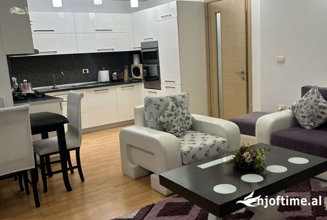 Shtepi me qera 2+1 ne Tirane - 500 Euro