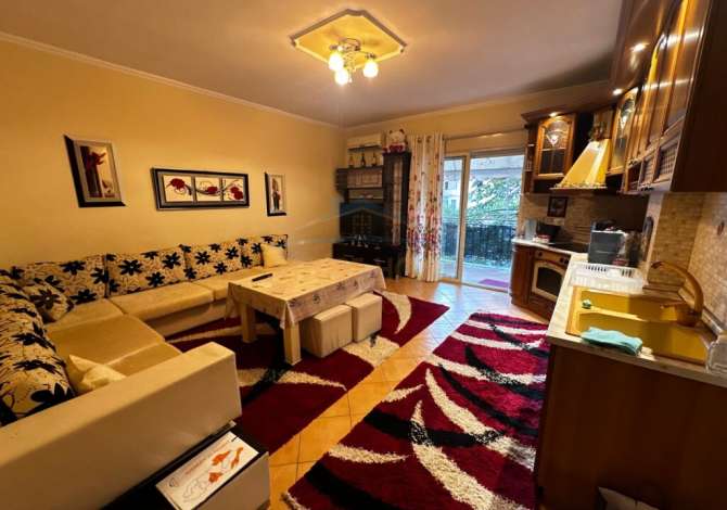 Shtepi ne shitje Apartament ne Tirane, 2+1, Mobilimi E mobiluar, Pagesa 103,000  Euro.