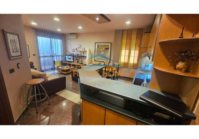 Shtepi me qera 2+1 ne Tirane - 650 Euro