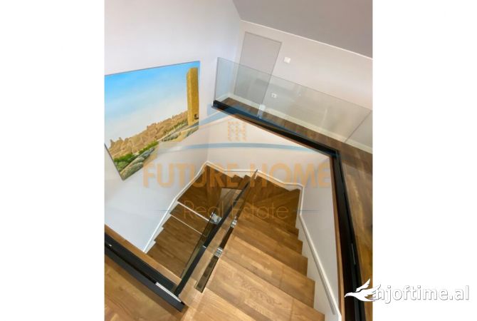 Shtepi me qera 4+1 ne Tirane - 5,000 Euro