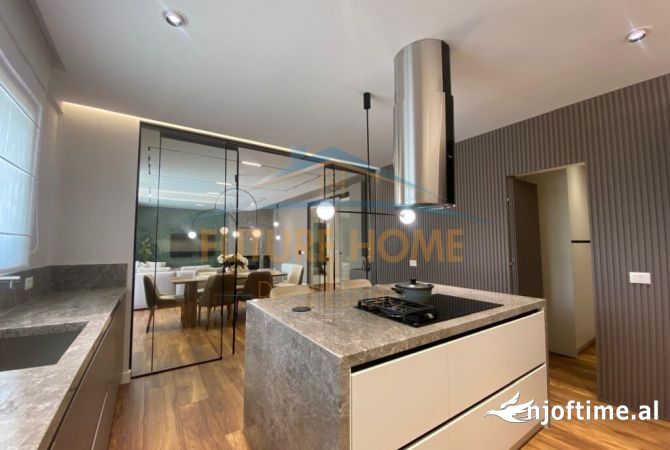 Shtepi me qera 4+1 ne Tirane - 5,000 Euro