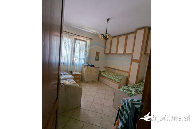Shtepi me qera 2+1 ne Tirane - 600 Euro