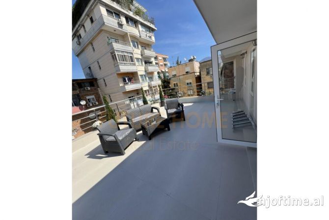 Shtepi ne shitje 2+1 ne Tirane - 158,000 Euro