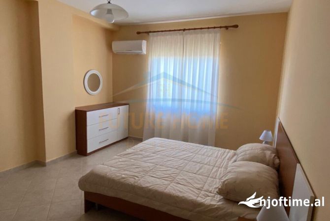 Shtepi me qera 2+1 ne Tirane - 650 Euro