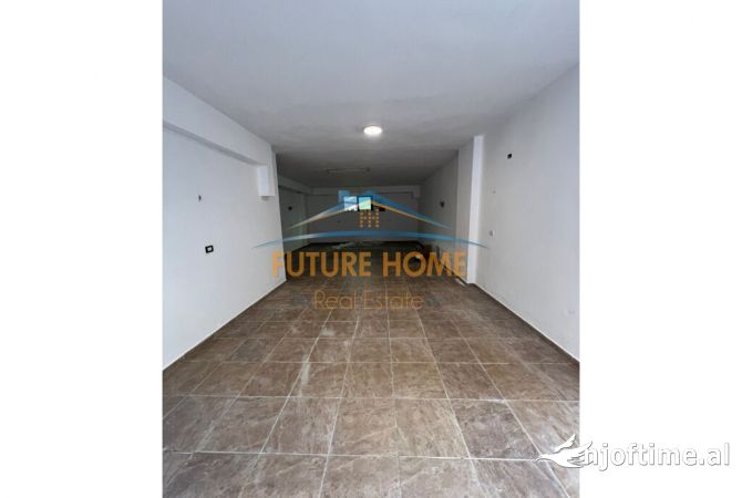 Ambient biznesi me qera 3+1 ne Tirane - 600 Euro