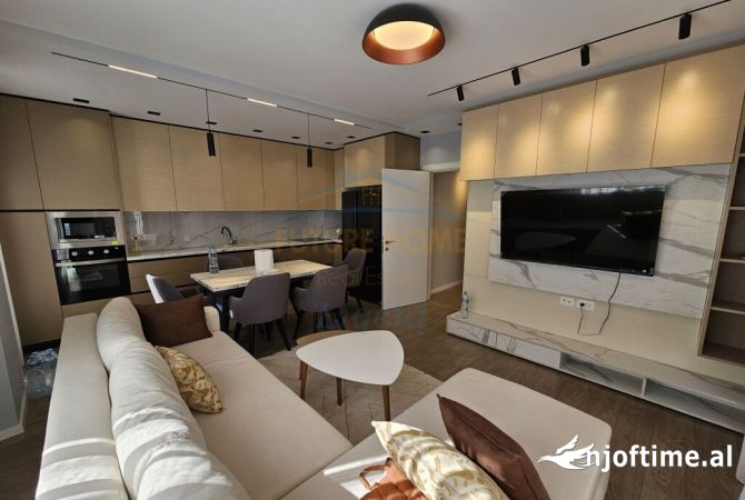 Shtepi me qera 2+1 ne Tirane - 900 Euro