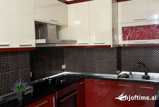 Shtepi me qera 2+1 ne Tirane - 500 Euro