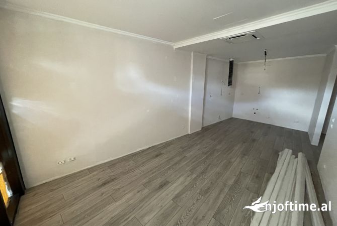 Shtepi me qera 2+1 ne Tirane - 1,200 Euro
