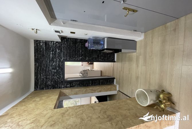 Ambient Per zyra me qera , Rruga Kavajes