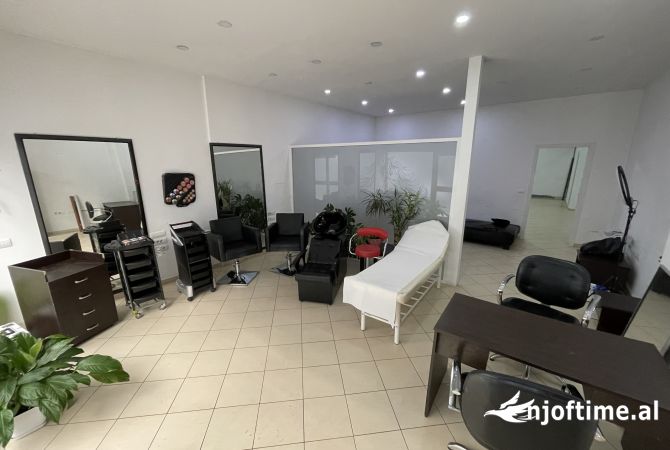 Ambient biznesi ne shitje 1+1 ne Tirane - 230,000 Euro