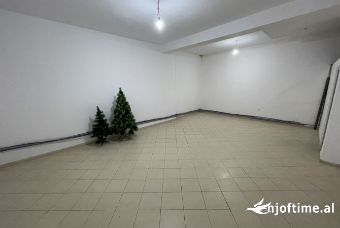 Ambient biznesi ne shitje 1+1 ne Tirane - 230,000 Euro
