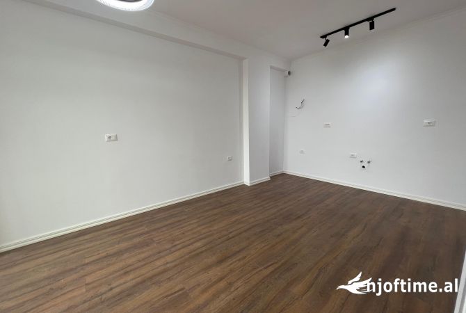 Shtepi ne shitje 1+1 ne Tirane - 119,000 Euro