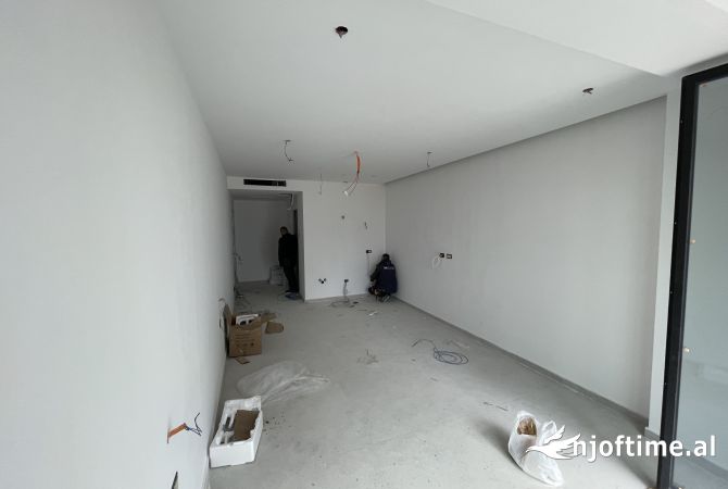 Shtepi ne shitje Apartament ne Tirane, 3+1, Mobilimi E mobiluar, Pagesa 380,000  Euro.