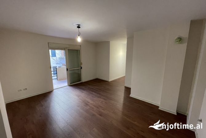 Shtepi ne shitje 1+1 ne Tirane - 140,000 Euro
