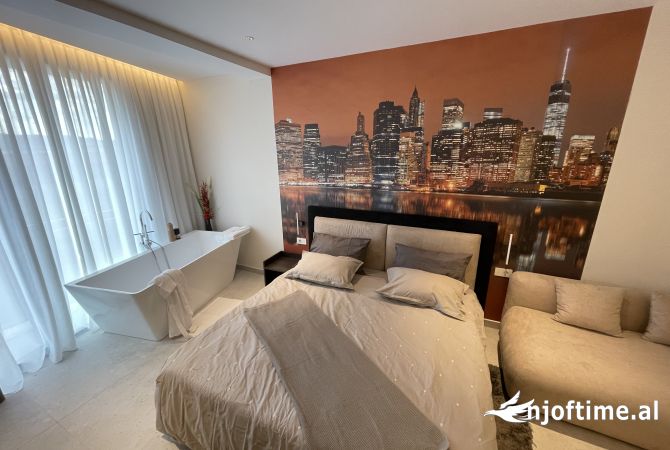 Shtepi ne shitje Apartament ne Tirane, 4+1, Mobilimi E mobiluar, Pagesa 486,000  Euro.