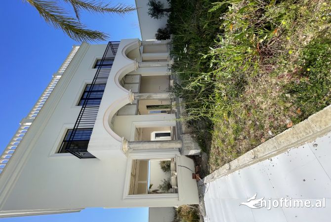 Shtepi ne shitje 4+1 ne Tirane - 800,000 Euro
