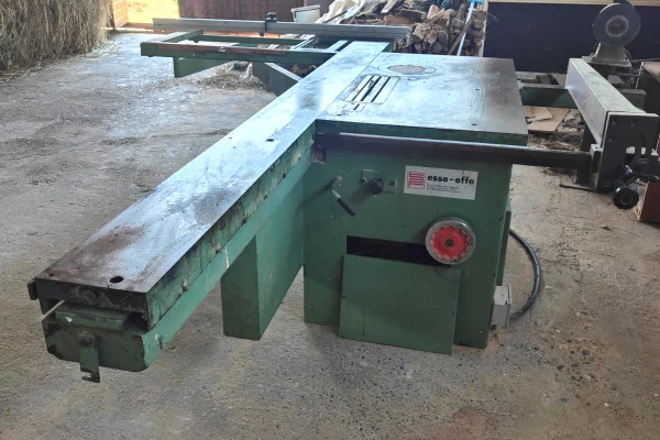 Vegla Pune ne Elbasan - 100 Euro