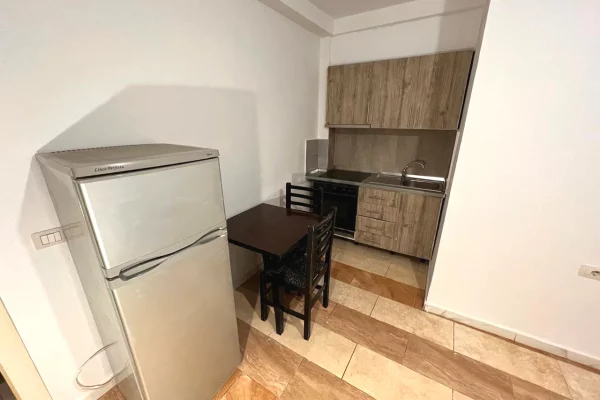 Shtepi me qera Garsoniere ne Tirane - 26,000 Leke