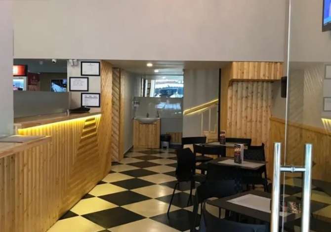 Ambient biznesi me qera 2+1 ne Tirane - 500 Euro