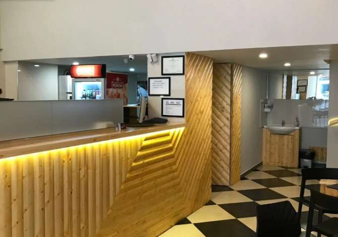 Ambjent Tregtar per qira Astiri - Jepet lokal me qera ne Astir