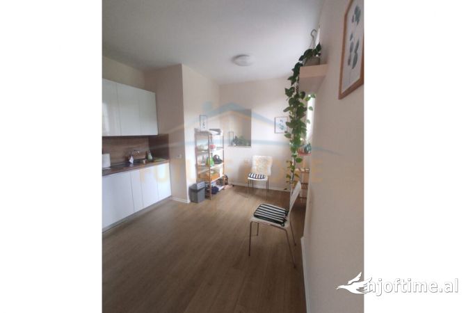 Shtepi me qera 3+1 ne Tirane - 4,500 Euro