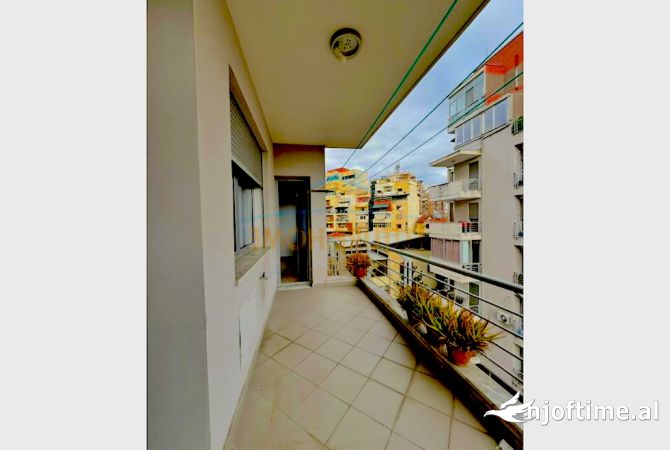 Shtepi me qera 2+1 ne Tirane - 500 Euro