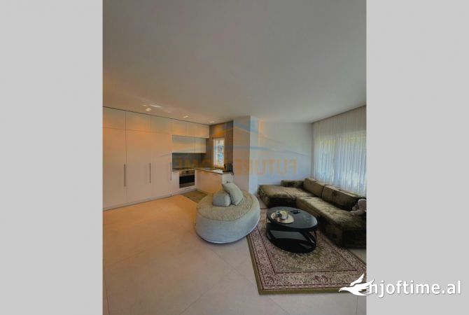 Shtepi ne shitje 2+1 ne Tirane - 270,000 Euro